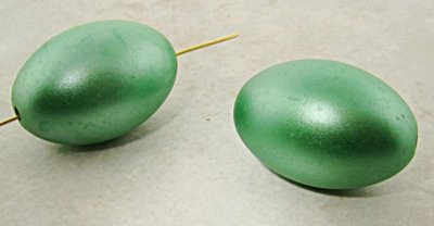 GREEN METALLIC 35X24MM SMOOTH OVAL BEADS - Lot of 12