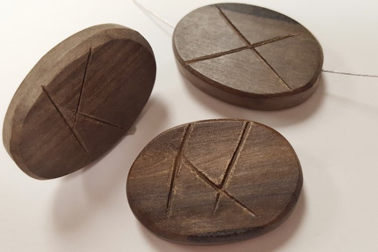 (image for) BROWN 30x21mm. CARVED TRIBAL DESIGN OVAL WOOD BEADS - Lots of 12