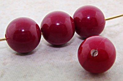 DEEP RED 10mm. ROUND SMOOTH BEADS - Lot of 12