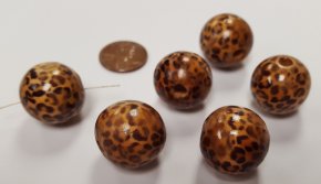 WOOD 19mm. ROUND ANIMAL LEOPARD PRINT BEADS - Lots of 12