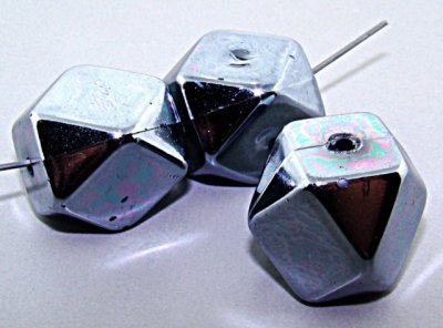 HEMATITE 20X17MM MULTI FACETED BEADS - Lot of 12