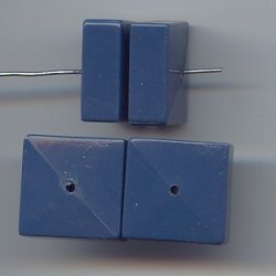 BLUE 19MM SMOOTH SQUARE BEADS - Lot of 12