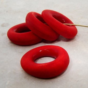 MATTE RED WASHED 29X27MM BAROQUE ROUND RINGS - Lot of 12