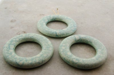 BLUE WATERSPOT 42MM ROUND RING PENDANTS - Lot of 12