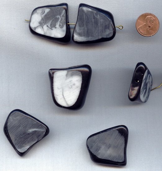 (image for) BLACK WHITE MARBLE - 35x33mm FLAT SLICE NUGGET BEADS - Lot of 12