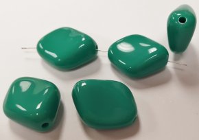 JADE 20X16mm. SMOOTH PINCHED DIAMOND SHAPE BEADS - Lots of 12