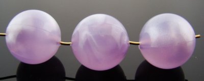 (image for) PURPLE MARBLE PEARLIZED 18MM SMOOTH ROUND BEADS - Lot of 12