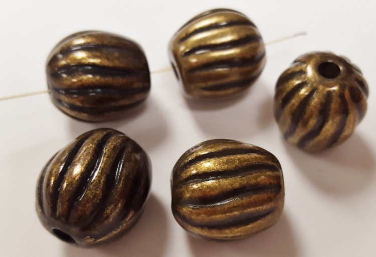(image for) ANTIQUE GOLD 17x16mm. TAPERED GROOVED MELON BEADS - Lots of 12
