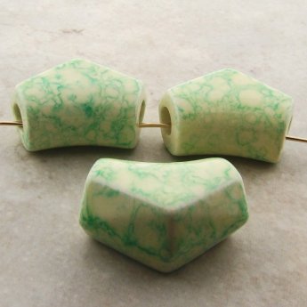 GREEN WATERSPOT 27X20MM ELBOW BEADS - Lot of 12