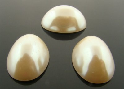 20X15MM CULTURA HIGH DOME PEARL OVAL CABOCHONS - Lot of 72
