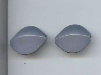 DOVE GREY 35X30MM OVAL BEADS - Lot of 12