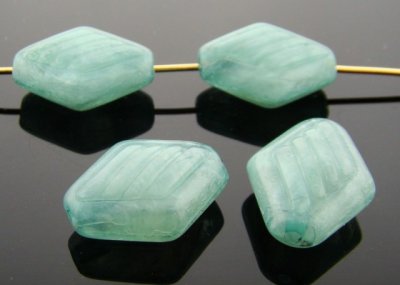 GREEN PEARLIZED 19X15MM TRIANGLE TEXTURED BEADS - Lot of 12