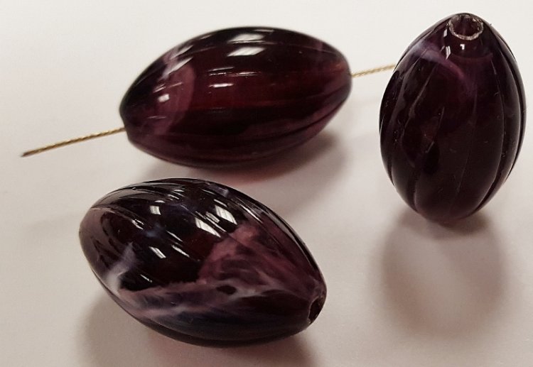 (image for) AMETHYST MARBLE 20x12mm. TWISTED GROOVED OVAL BEADS - Lots of 12