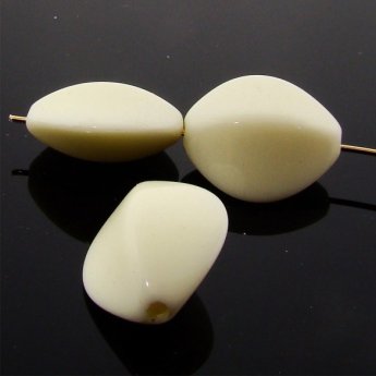 (image for) IVORY 22X20X12MM FLAT OVAL PEDAL BEADS - Lot of 12