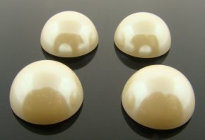 18MM CULTURA HIGH DOME PEARL ROUND CABOCHONS - Lot of 144