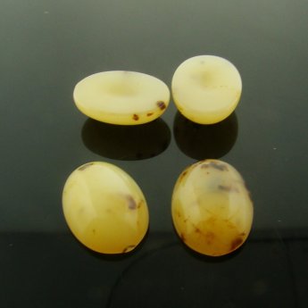 14x10mm. CAMEL SPECKLE SHINY OVAL CABOCHONS - Lot of 48