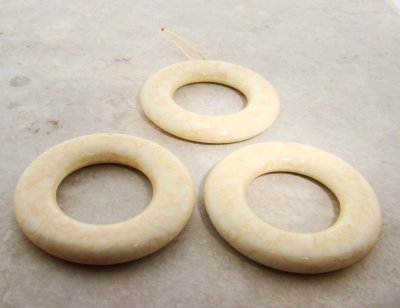 PEACH WATERSPOT 42MM ROUND RING PENDANTS - Lot of 12