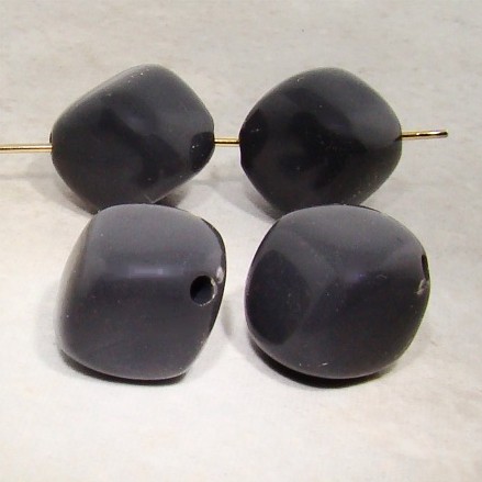 (image for) GREY 16X16MM FACETED BEADS - Lot of 12