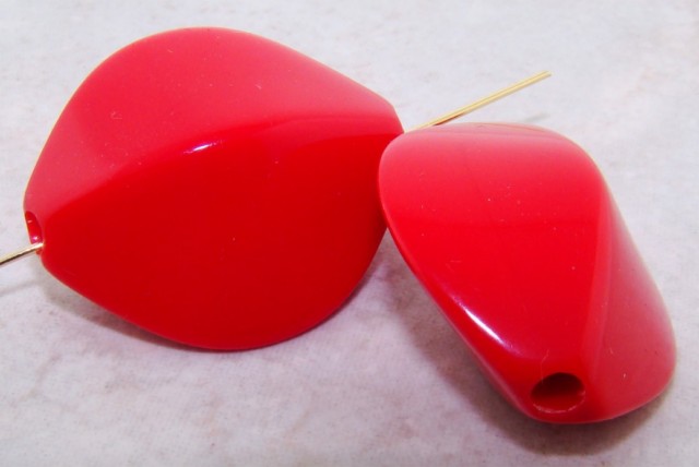 (image for) RED 35x30X18mm FLAT OVAL PEDAL BEADS - Lot of 12