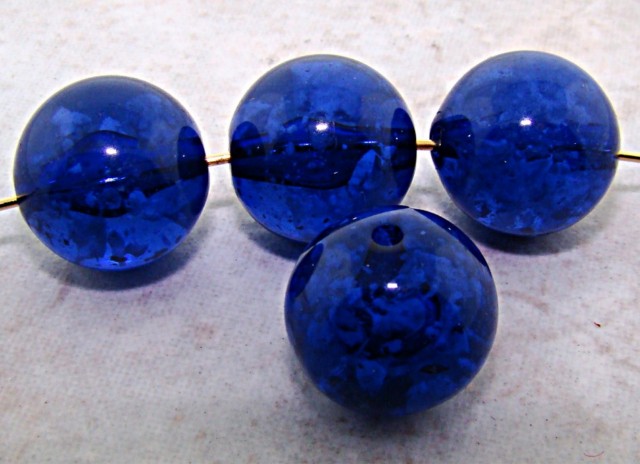 (image for) SAPPHIRE WHITE FLAKE 14MM ROUND SMOOTH BEADS - Lot of 12