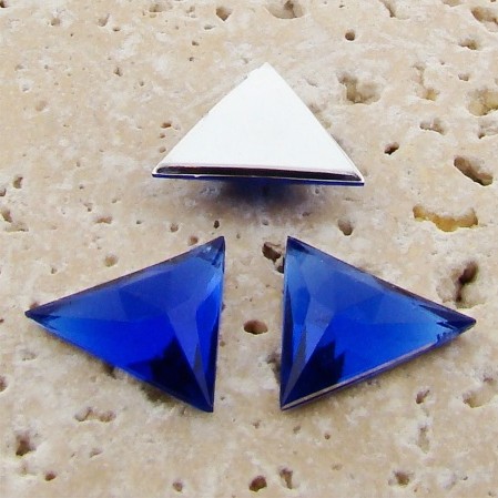 18x18mm.