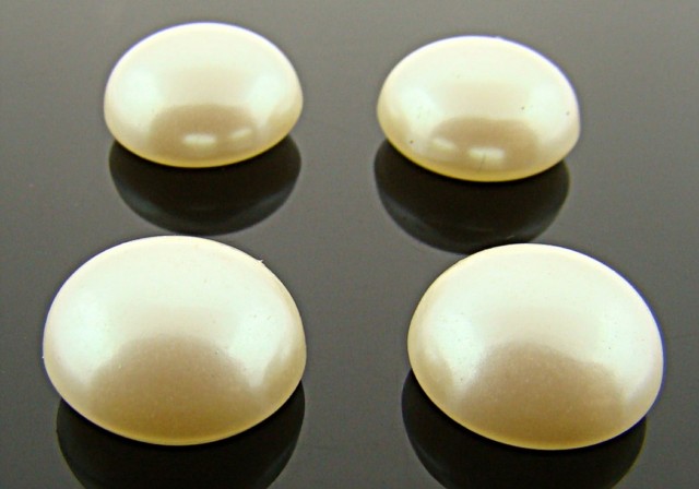 (image for) 10MM CULTURA HIGH DOME PEARL ROUND CABOCHONS - Lot of 144